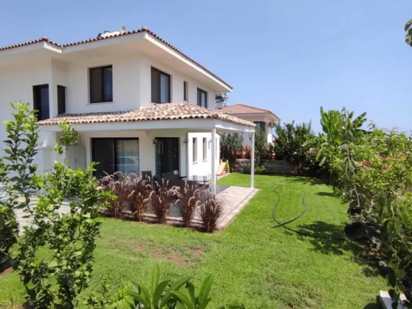 Haus / Villa in Alsancak, Nordzypern